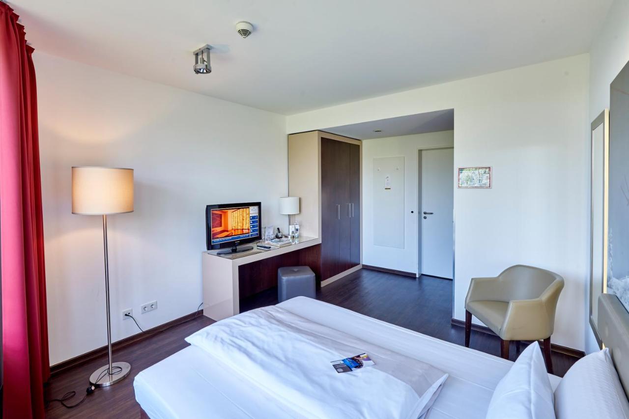 Hotel Oversum Winterberg Ski- Und Vital Resort Экстерьер фото